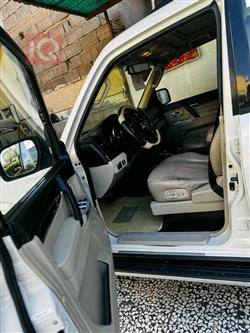 ميتسوبيشي باجيرو